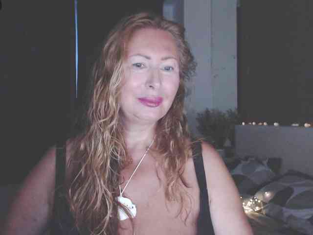 HelenLoyd webcam