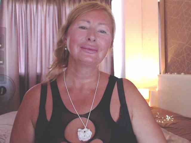 HelenLoyd webcam