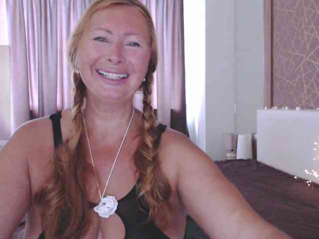 HelenLoyd webcam