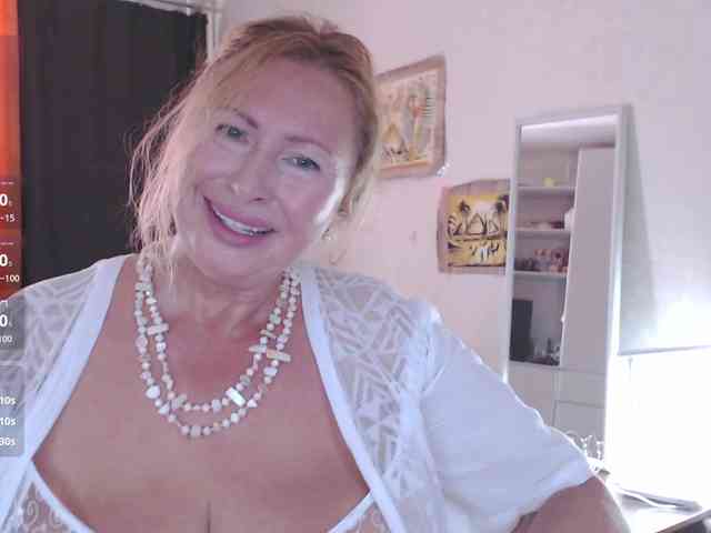 HelenLoyd webcam