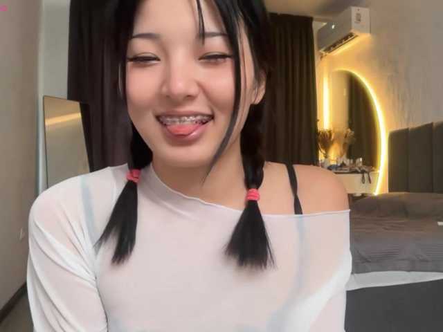minnie-joy live cam on BongaCams