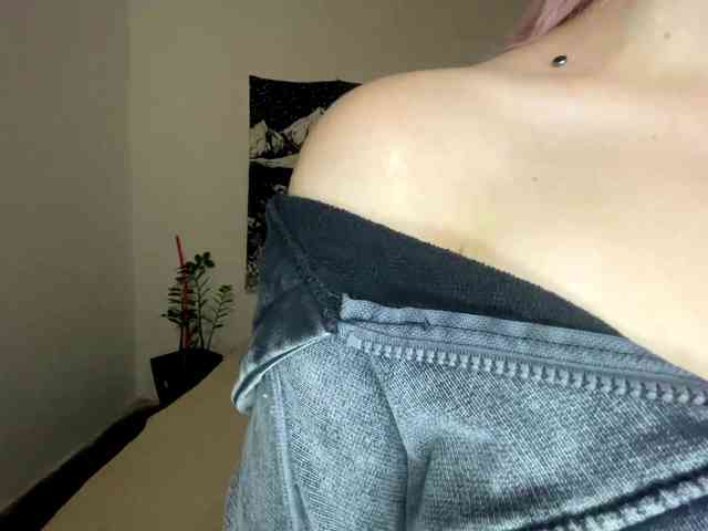 sophiasnarl webcam