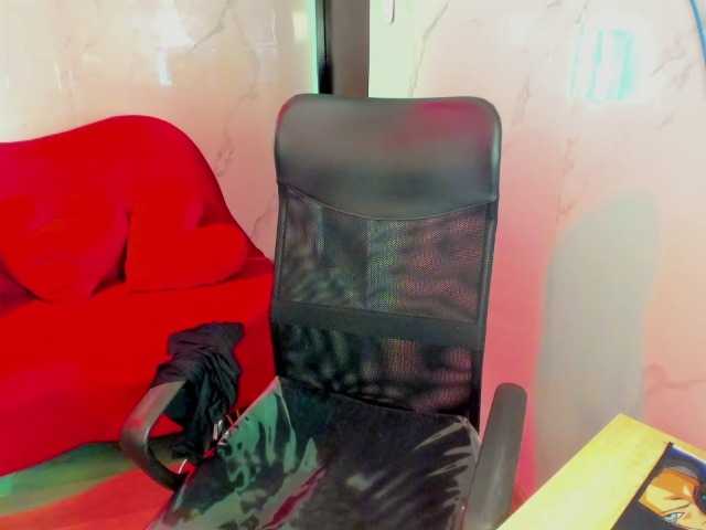 ivybrowm's BongaCams show and profile