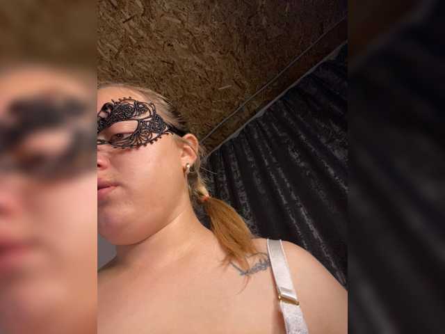 slama1 live cam on BongaCams