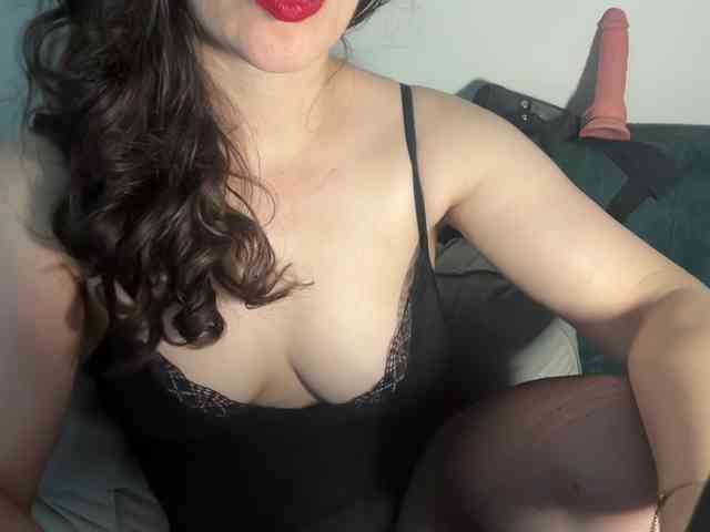EYLUL-MISTRESSSS webcam