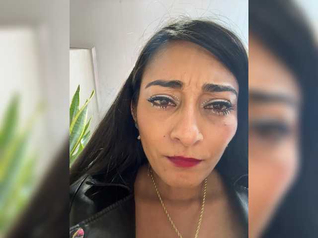 le modèle Bella-152 est en webcam porno dans un show sur le site bongacams, il possède les tags suivants: Latino/Hispanic,Brunette,Shaved