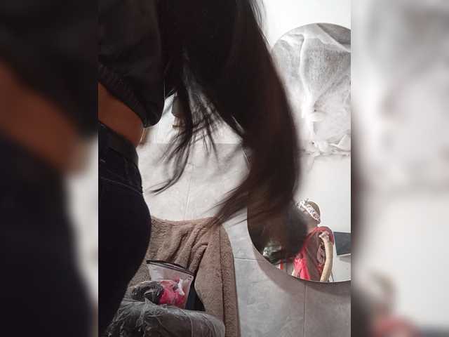 Bella-152 live cam on BongaCams