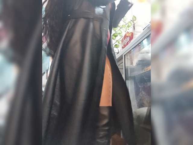 Bella-152 live cam on BongaCams