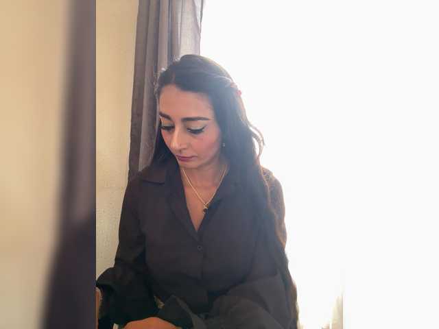 Bella-152's BongaCams show and profile