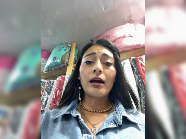 Bella-152's BongaCams show and profile