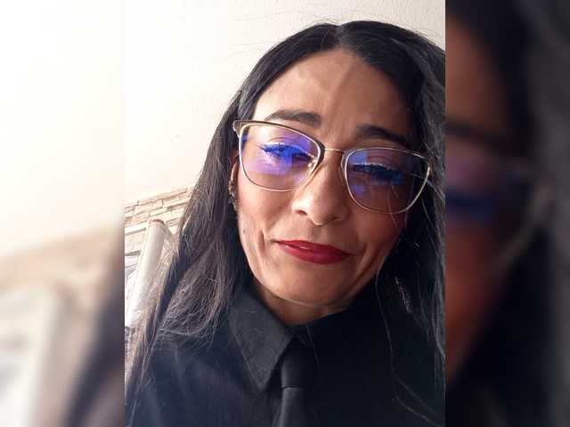 Bella-152's BongaCams show and profile