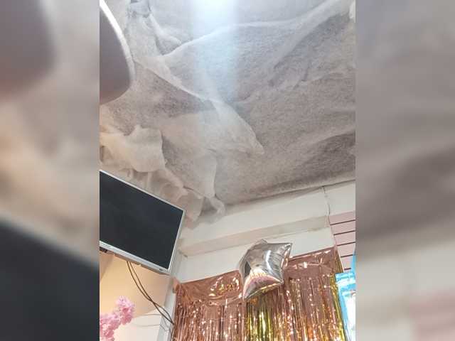 Bella-152 live cam on BongaCams
