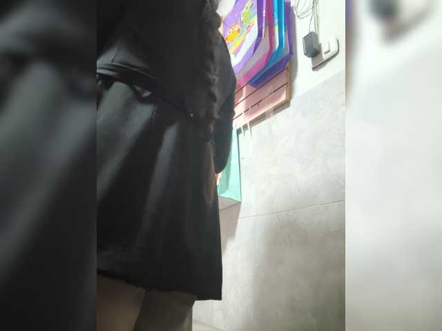 Bella-152 live cam on BongaCams