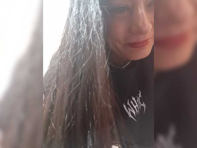 Bella-152 live webcam show