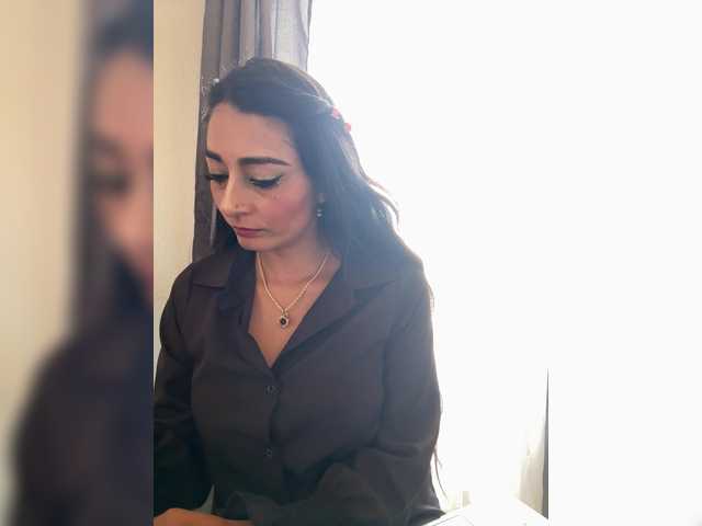 Bella-152's BongaCams show and profile