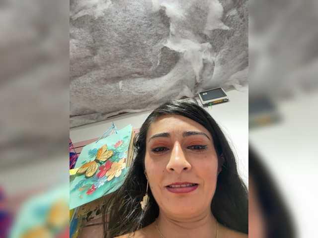 Bella-152 live cam on BongaCams