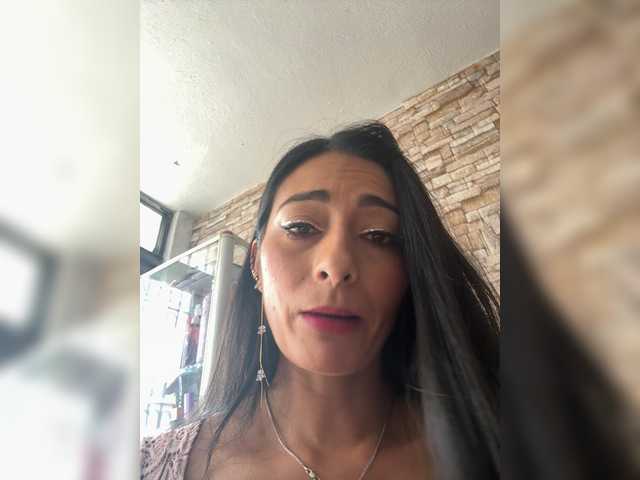 Bella-152 Live Cam on BongaCams