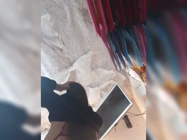 Bella-152 live cam on BongaCams