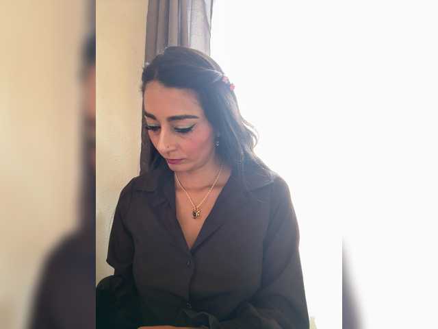 Bella-152's BongaCams show and profile