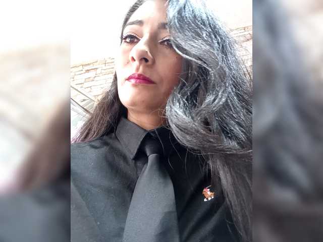 Bella-152's BongaCams show and profile