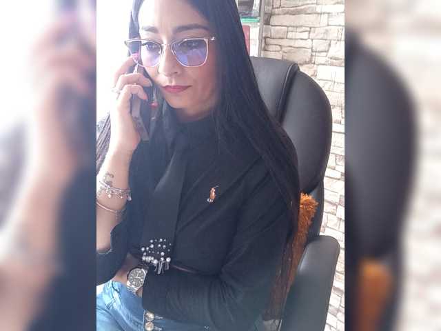 Bella-152's BongaCams show and profile