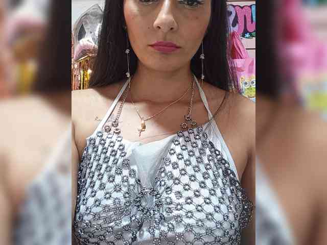 Bella-152 webcam