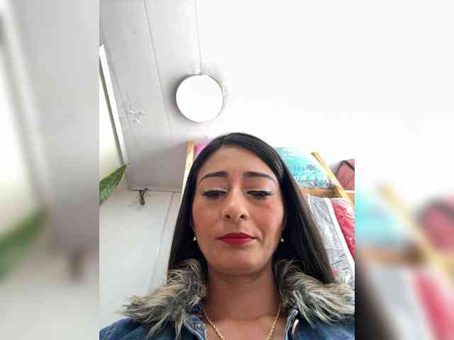 Bella-152 webcam