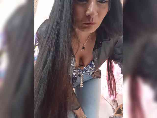 Bella-152 webcam
