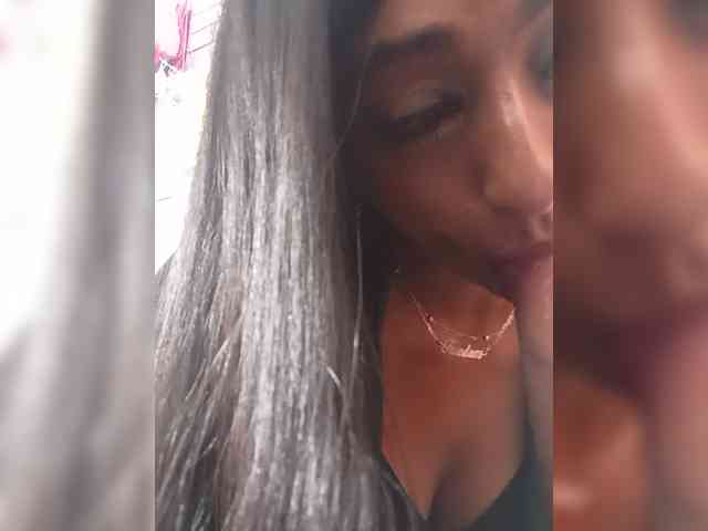 Bella-152 webcam