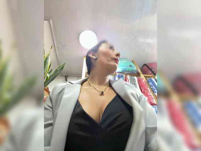 Bella-152 webcam
