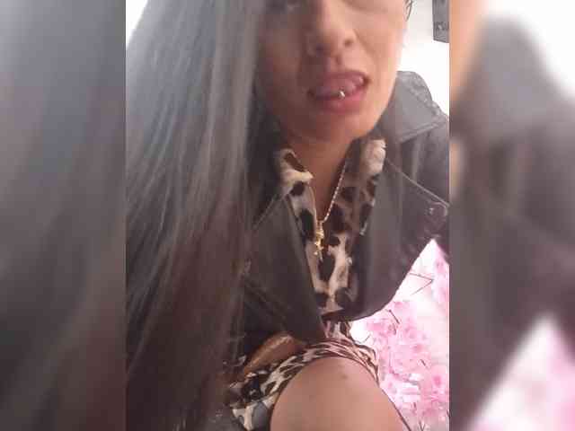Bella-152 webcam