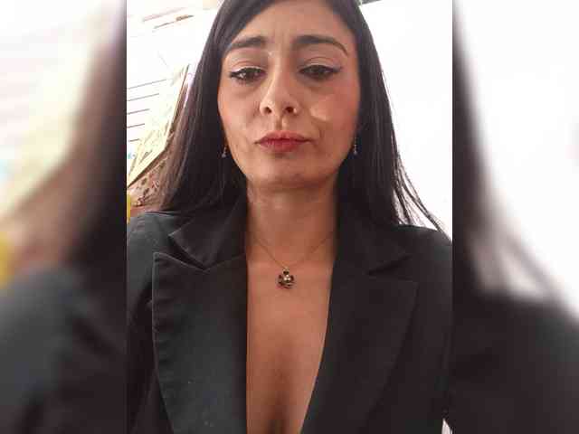 Bella-152 webcam