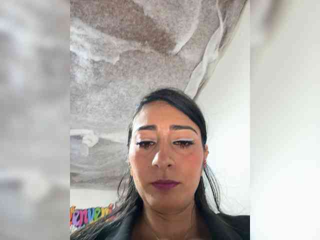 Bella-152 webcam