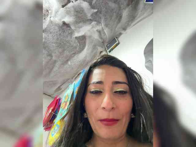 Bella-152 webcam