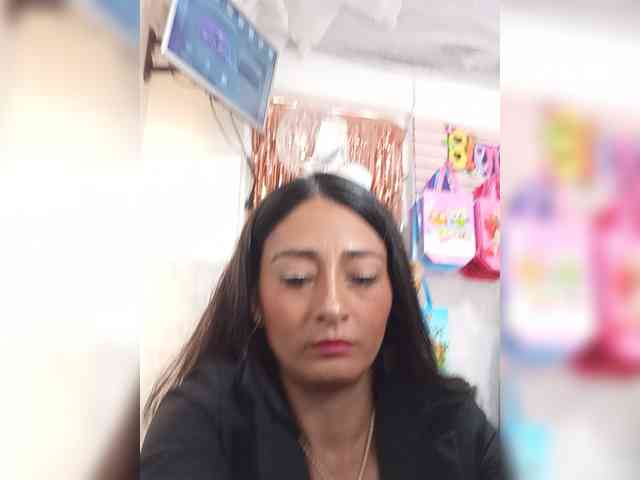 Bella-152 webcam