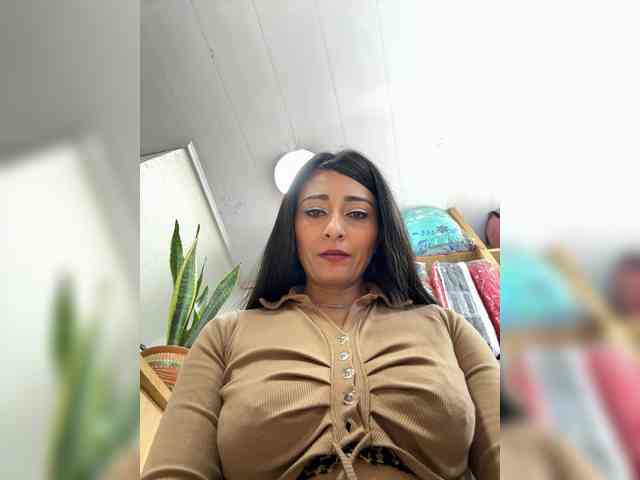 Bella-152 webcam