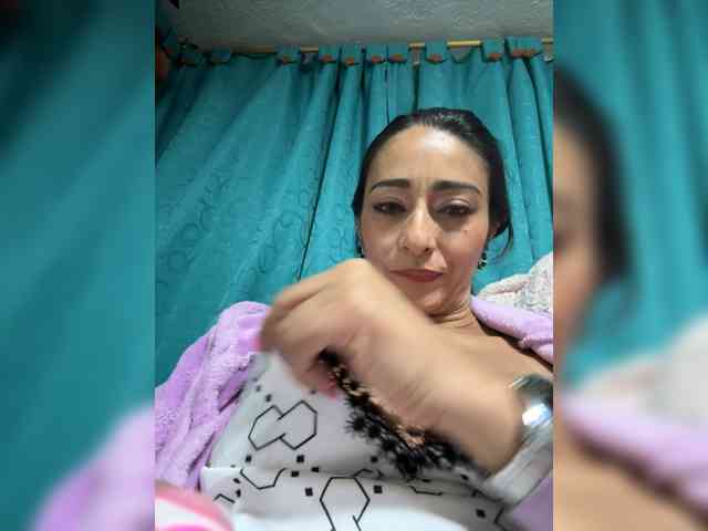 Bella-152 webcam