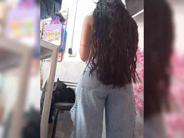 Bella-152 webcam