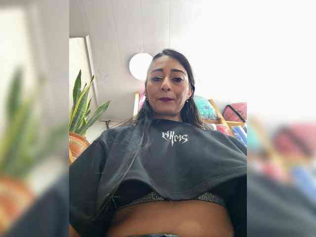 Bella-152 webcam