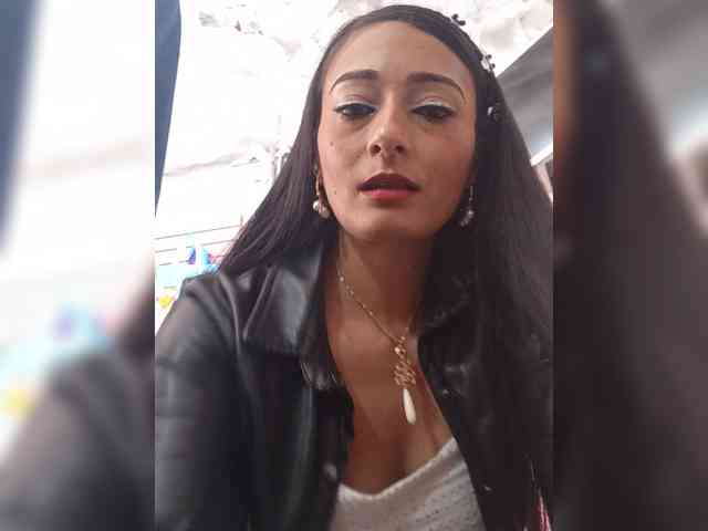 Bella-152 webcam