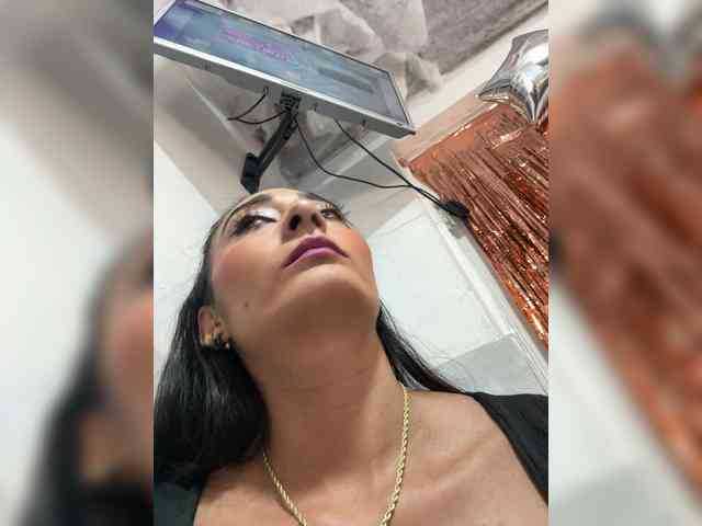 Bella-152 webcam