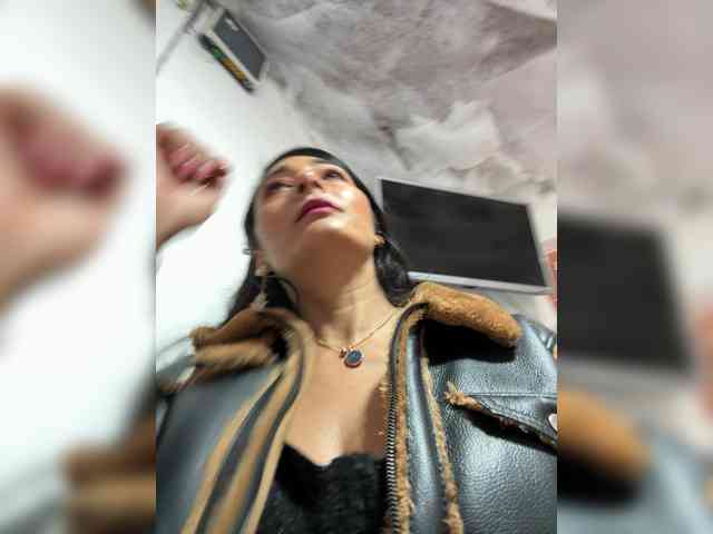 Bella-152 webcam