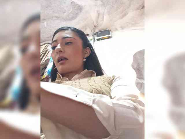 Bella-152 webcam