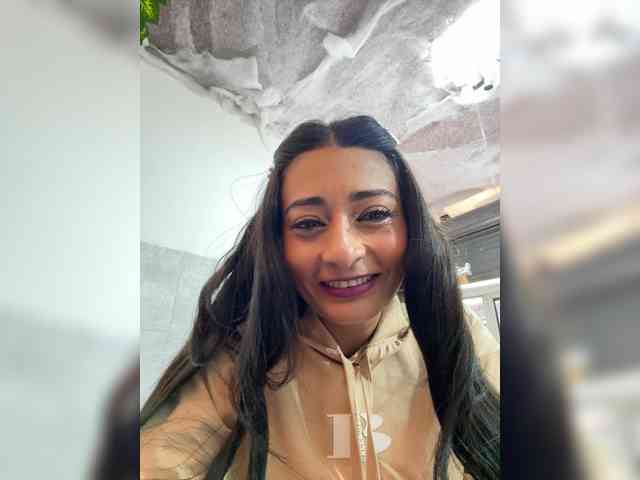 Bella-152 webcam