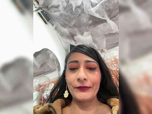 Bella-152 webcam
