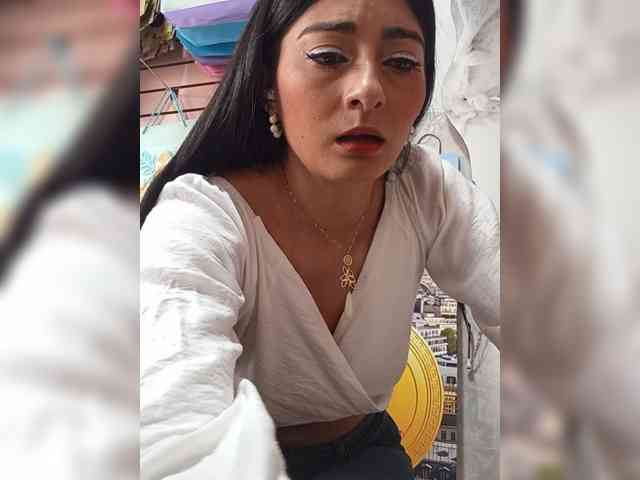 Bella-152 webcam