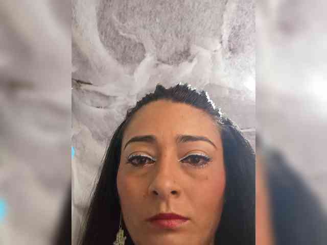 Bella-152 webcam
