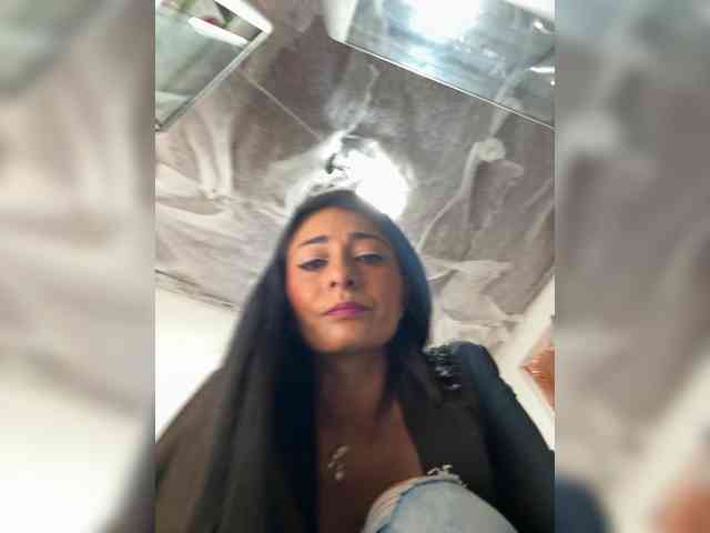 Bella-152 webcam