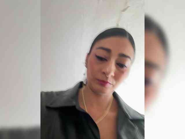Bella-152 webcam