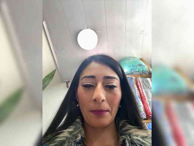 Bella-152 webcam